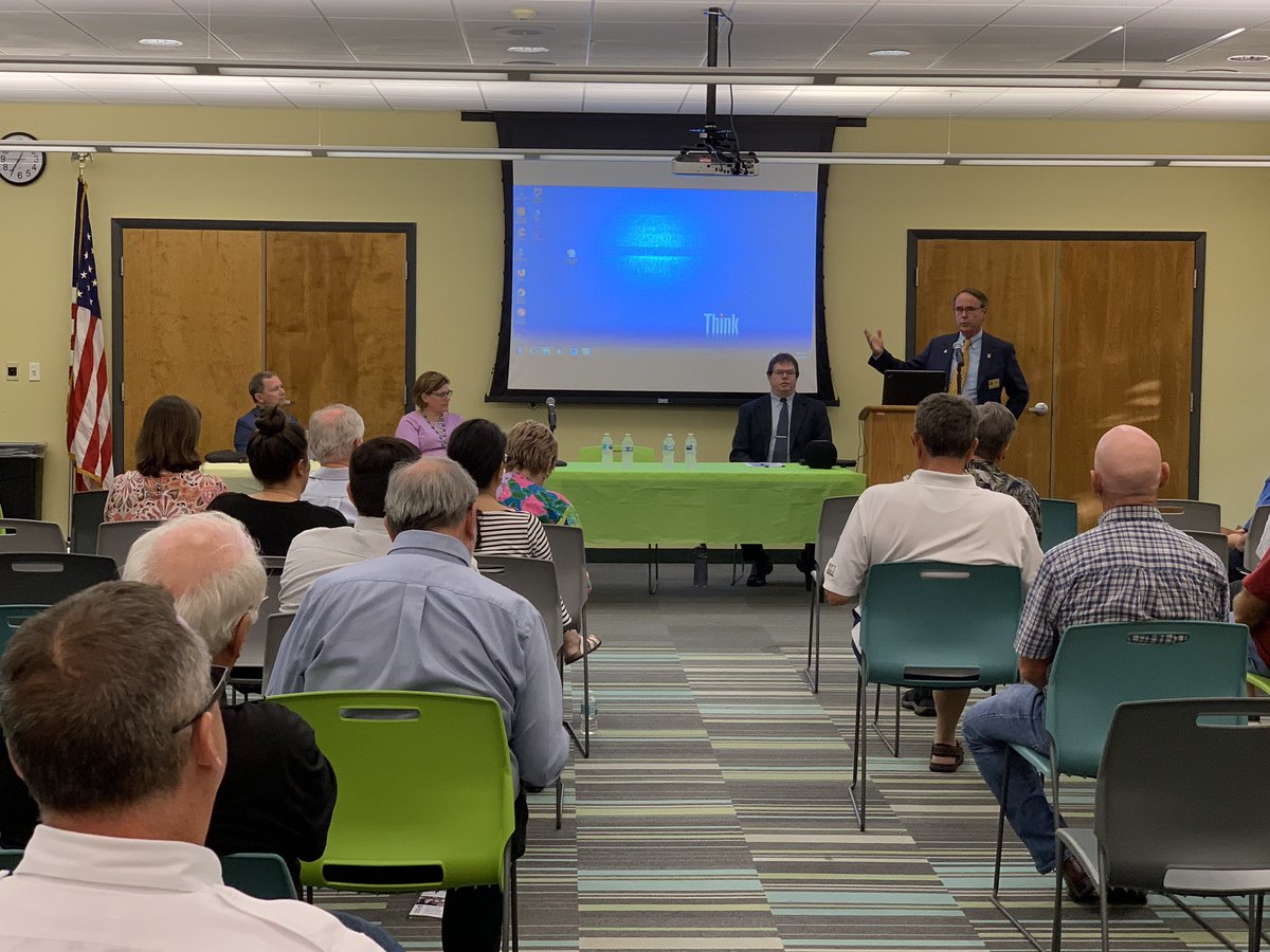 gatoraddie's tweet image. @PinellasCoNews @ForwardPinellas and @RidePSTA discussing North County’s #transportation and #traffic initiatives at Council of North County Neighborhoods #CNCN Transportation Forum this evening. #PinellasPW #AdvantagePinellas #NPWW2019
