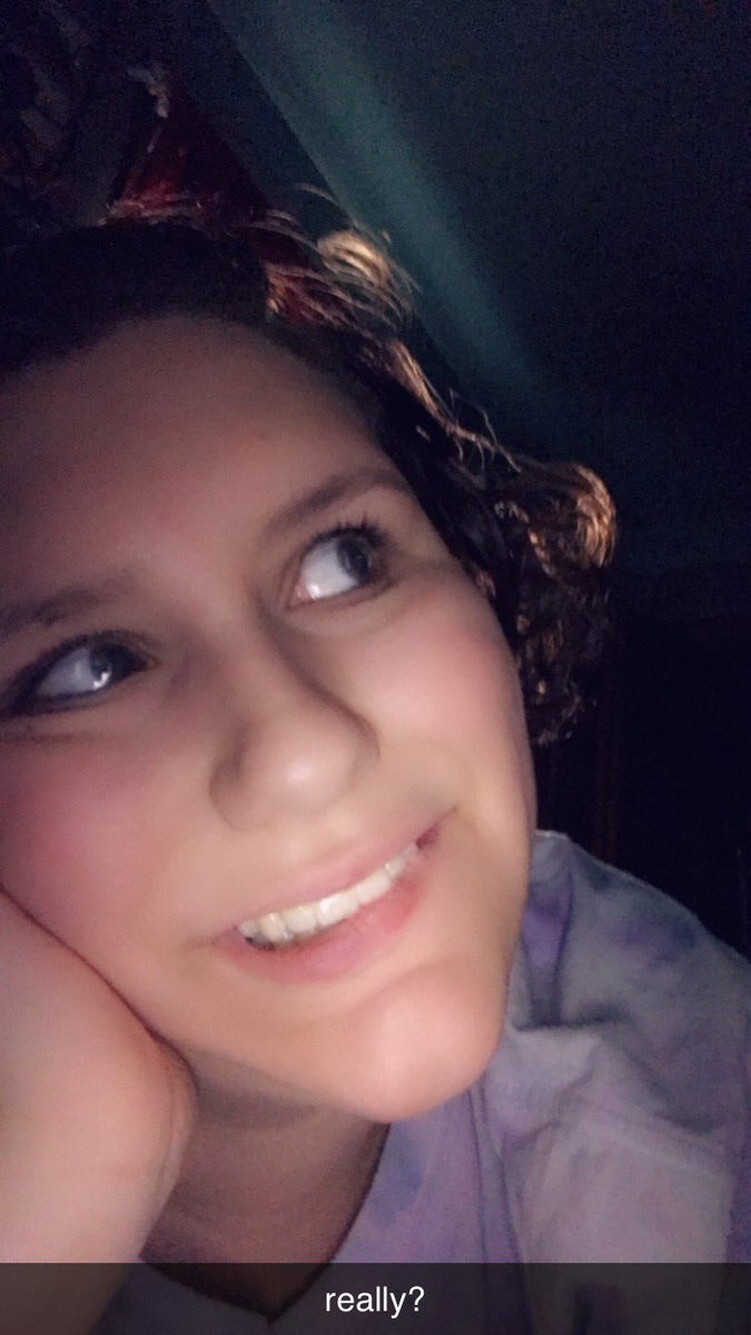 lolCanIDieYet's tweet photo. I dont know I’m just feeling myself today lol like damnnnnn I look good https://t.co/rR3Yp8U0aw