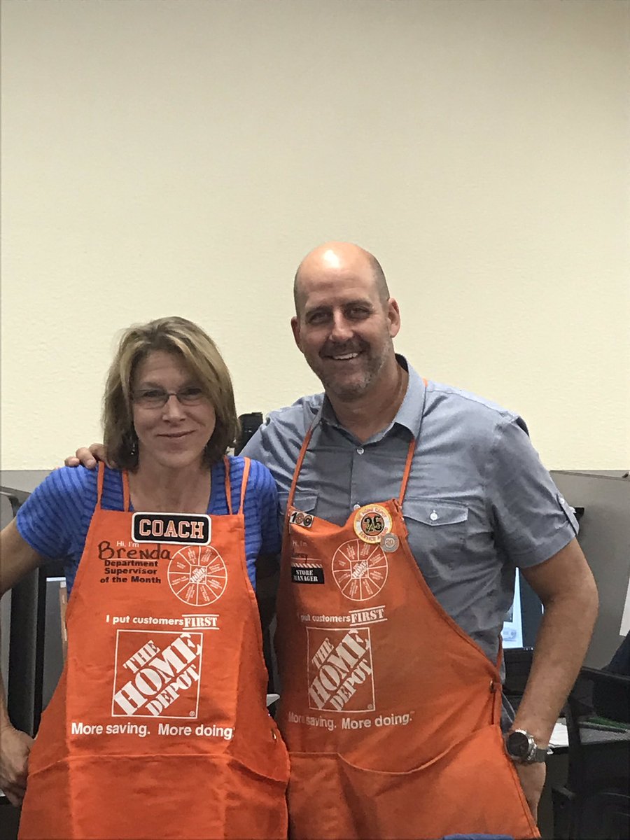 FergusonShalyn's tweet photo. Thank you Brenda d25 department supervisor of the month!!! You rock!!! #wearethecreek #0415Rocks @SpecialtyDS0415 @CBoswellHD @JillLandis7 @RussellTomlins7 @nickell_melanie @mosesjedTHD @sfblairusa https://t.co/1vUOyB4CZN