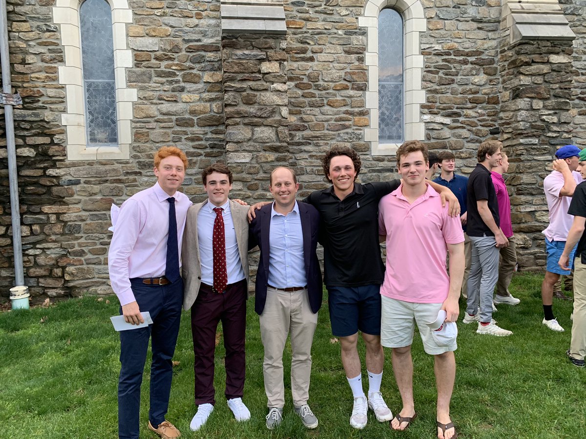 KentPuck's tweet photo. Congrats to 2020 captain @aidancobb16 and assistant captain @jonas_passante on being tapped as Senior Council members for the class of 2020. Joined in this picture with graduating captains and Senior Council members @alexgiummo and @Colincobb9 https://t.co/jLe1ZaotHX