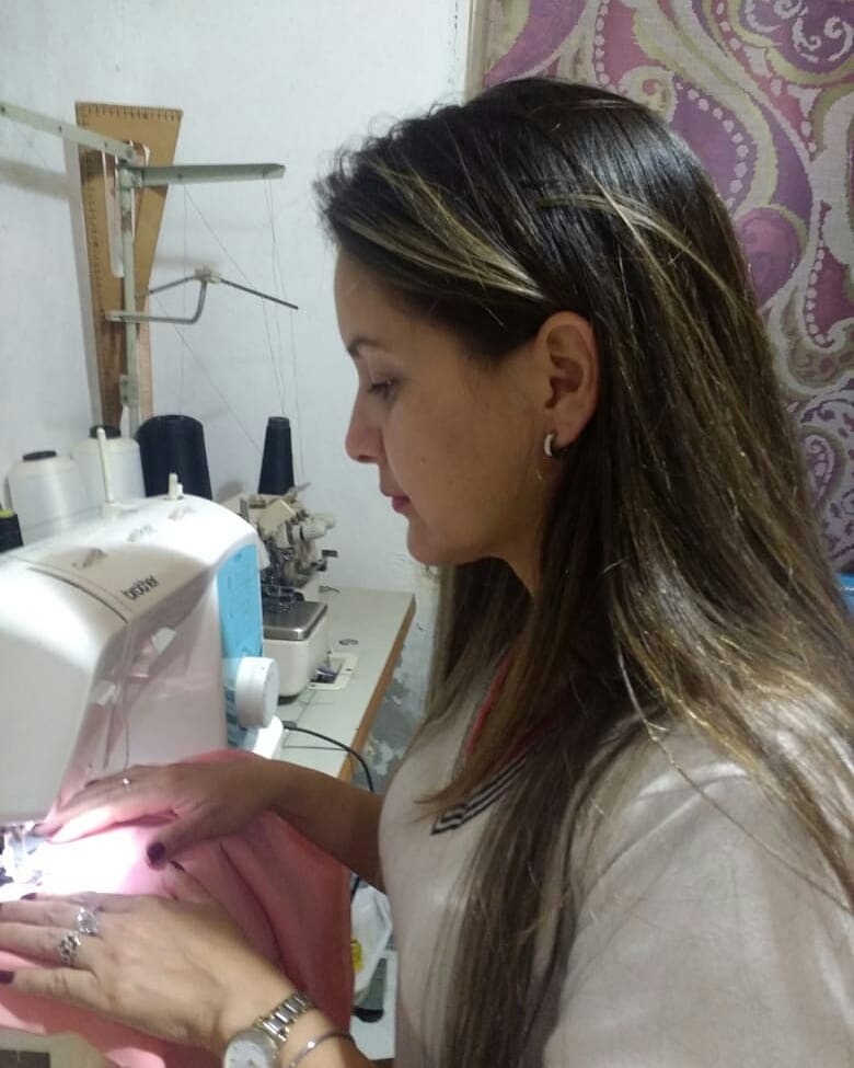 britezdaniel's tweet photo. Edith una joven emprendedora de Alta Costuna de la ciudad de Posadad. "Sublime Gracia". #EstamosHaciendoJuntos #MásProducción
#FondodeCreditoPosadas
#Emprendedoras
#DesarrolloEconomico
@muniposadas
@losadajoaquin 
@Sececonomico 
@FernandoMezaOK https://t.co/cnQil08jsL