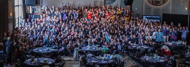 writethedocs's tweet image. Write the Docs Portland 2019 Group Photo. Documentarians! #WriteTheDocs