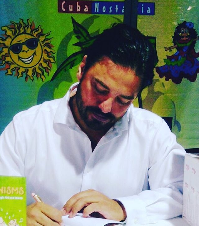 CubanismsBook's tweet photo. Happy Cuban Independence Day! One day it will mean something again! 🇨🇺🌴🇨🇺🌴#freecuba #cubanismsbook #cubanisms #planetpedro #ilovebeingcuban ===> Buy @cubanismsbook link in bio!! #instagram https://t.co/wSc5U13GlB