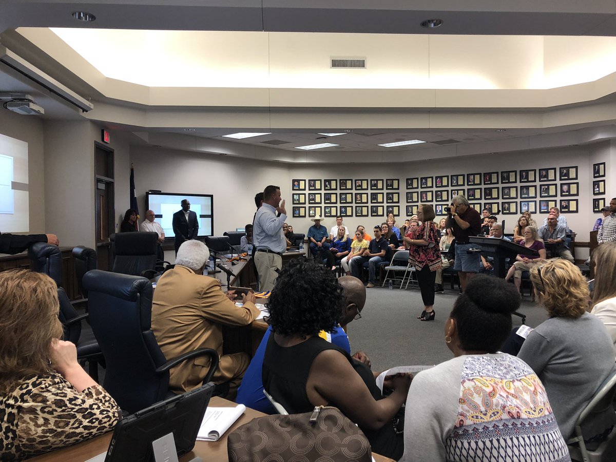bcisdit's tweet photo. Our new school board members getting sworn it! You can catch our awesome wireless podium in the background! @BCISD #BCISDSTRONG https://t.co/3O2suMykPn