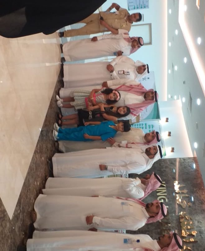 faz3avta's tweet photo. قام فريق فزعة التطوعي بالشراكة المجتمعية مع عدة فرق تطوعية آخرى وذلك بمبادرتين 
١- مبادرة إفطار الكادر الطبي
٢- مبادرة زيارة المرضى 
ومقر إقامتها : مستشفى الملك خالد ، لهم جزيل الشكر لتعاونهم 
وتشرفنا بحضور مدير الشؤون الصحية الدكتور غرم الله الغامدي . https://t.co/T6PX6pMVGf