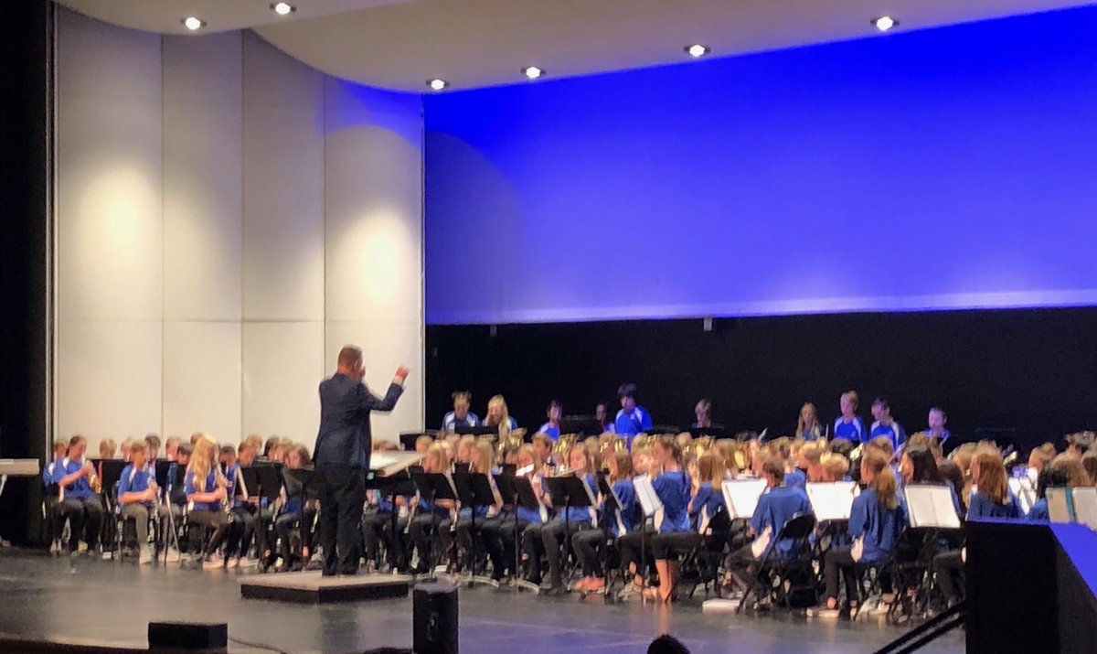 6th Grade Spring Band Concerts are so fun! So much growth in 9 short months!  Congratulations to all performers tonight on a very nice concert! ⁦<a href="/ISD728/">ISD 728</a>⁩ ⁦<a href="/RogersMiddle/">Rogers Middle School</a>⁩