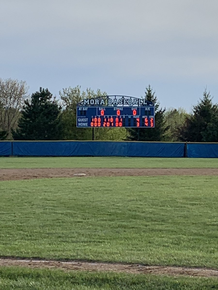 zt_baseball tweet picture