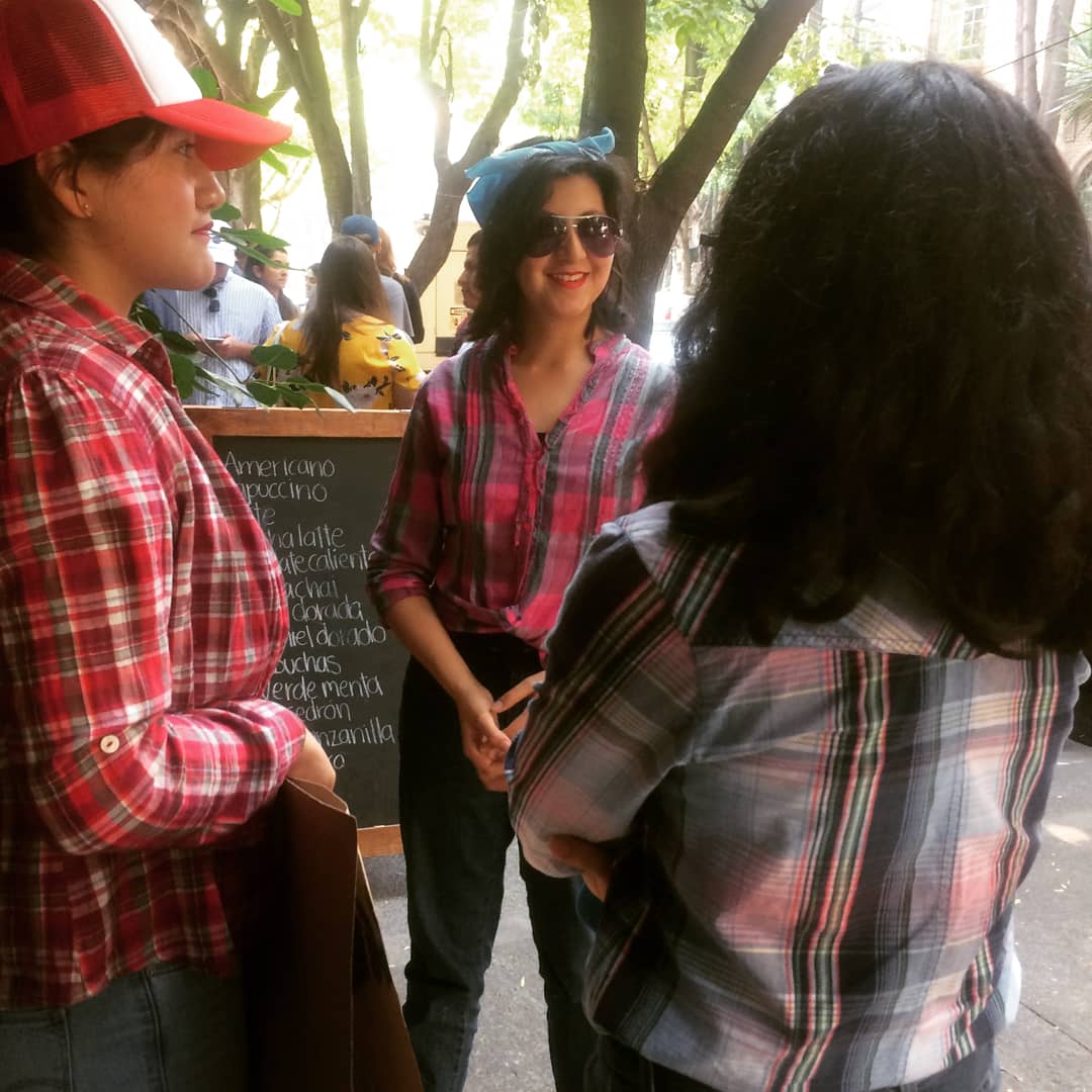 Éste fin de semana el equipo de PinUp Dinner estuvo en parque México dando a conocer el proyecto. Muchas personas mostraron su apoyo.
Solo falta tú!😉👍🏻