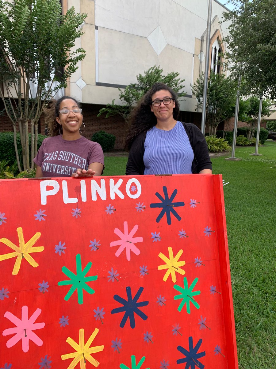 MsHolbert's tweet photo. Art activities Before #TheGreatestShow #SISDPVA @SpringISD https://t.co/oNNgjU0HkW