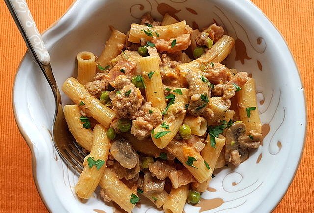 kitchenthyme1's tweet photo. Pasta alla Pastora Recipe from Alto Adige from https://t.co/slEqzq8jwA!
Get the recipe: https://t.co/ShD0Pv8xQv https://t.co/MumWdL1lZx
