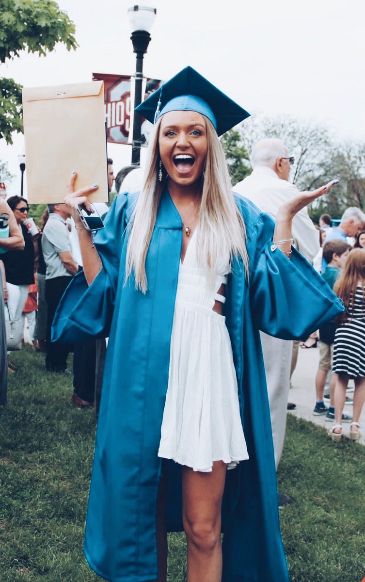 lizzyrop589's tweet photo. thankful for everyone that has helped me become the person I am today and giving me support along the way. Most importantly thanking my dad for always encouraging me to follow my heart and helping me get to this point, I know you’ll always be cheering me on in heaven. I did it!!! https://t.co/y39phlIY9O