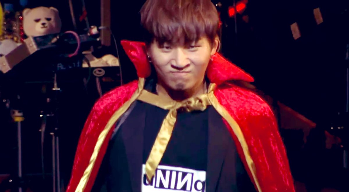 daesungfishh's tweet photo. D435 -D172
Can you feel the wrath?
From this cutie candy cape...
Kkk...🤪😍😍👻
#endoflongweekend #yeeks
#hwaiting #hugsssss 💖 https://t.co/ftfeHoLkwk