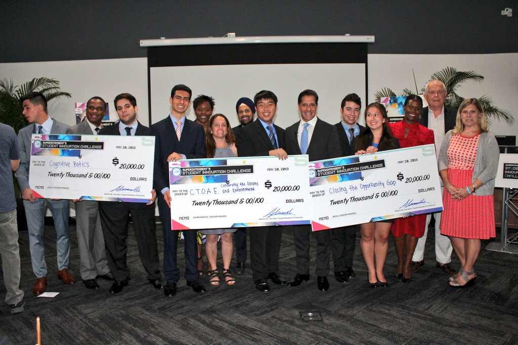 The culmination of the first-ever #MDCPSinnovates Challenge. All participants walked away with at least $500, and the three winning teams each take home the $20,000 prize. Congratulations to these inspiring innovators. Thank you judges for helping select tonight's winners.