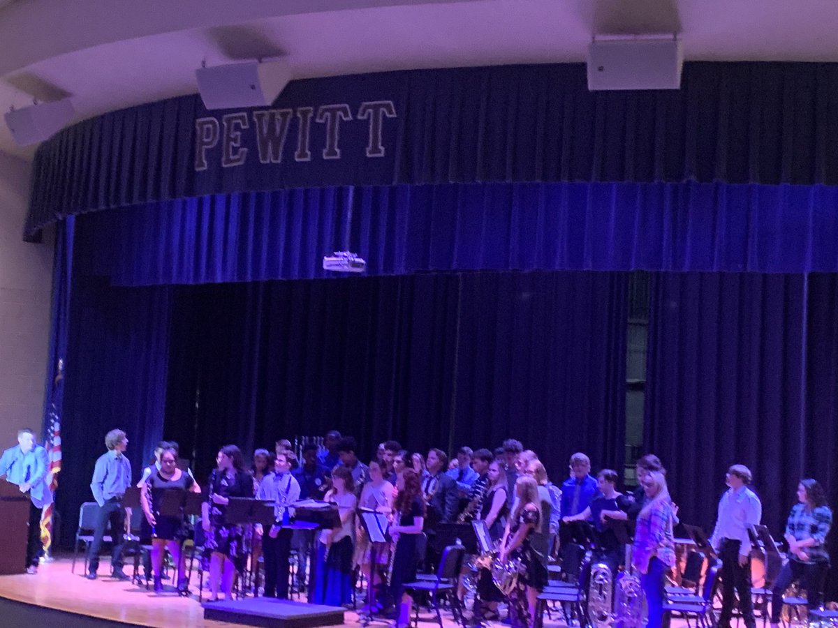 Blazon’ Blue Brahma Band was on point tonight....loved the old JockJams flashback!