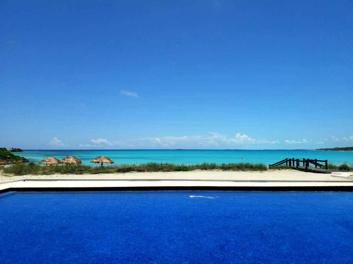 officialmcafee's tweet image. Exuma is surrounded by beautiful water. I chose this place for two reasons: 1. No income tax. Tax related crimes in the US are not crimes here, therefore extradition is not possible by international treaty. 2. Because Exuma is the most beautiful island on the face of this planet.