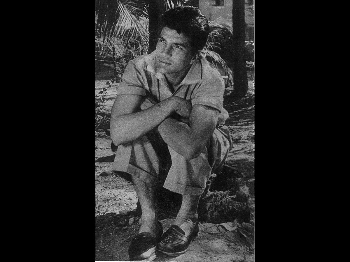 aapkadharam's tweet photo. Sagon se rishte .......ikk zamane se......tod gayi.......palon main............kambakht siyasat ye...........barqrar hai ......barqrar rahe gi......mohabbt meri...............................                                      mohabbt se ............Jakhad ke naam......... https://t.co/IYzWdVtYD5