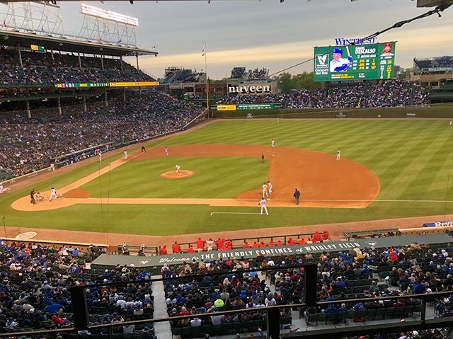 BrucePetersenBB's tweet photo. View from the suite at a Cubs game. 
# 
Not a bad way to spend my last night in Chicago. 
#
#AptGuy #hustle #cubs #chicagocubs #chicago #getyourshitright #driven #realestateinvesting #syndicator #balance #EMPATHY #austinrealestate #entrepreneur #multifam… https://t.co/yAxotht8Id https://t.co/mfscys1FXC