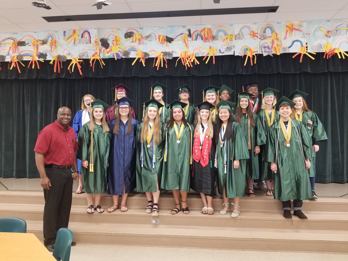 hgeheroes's tweet photo. Today we had our senior walk! We are so proud of our HGE grads! It's amazing watching them walk the halls where it all started. #hgeheroes https://t.co/ALfuGp4bGB