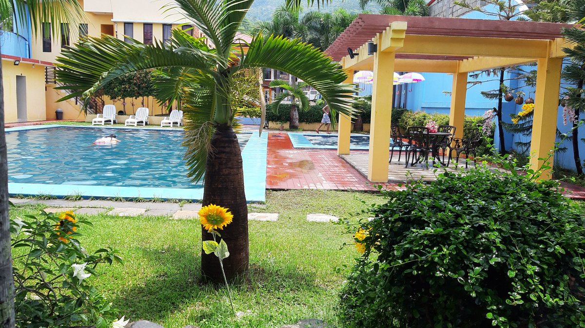 bookdirect's tweet photo. RT @sonatatalisay: You see? One hour later and the sun is shining again!
So come here and don't stay in #cavite area where it rains much more.

See you soon!

#Batangas #book #booking #hotel #resort #Philippines #booknow #bookdirect #pinoy #pinay #pilipi… https://t.co/JaJQsVLeG7