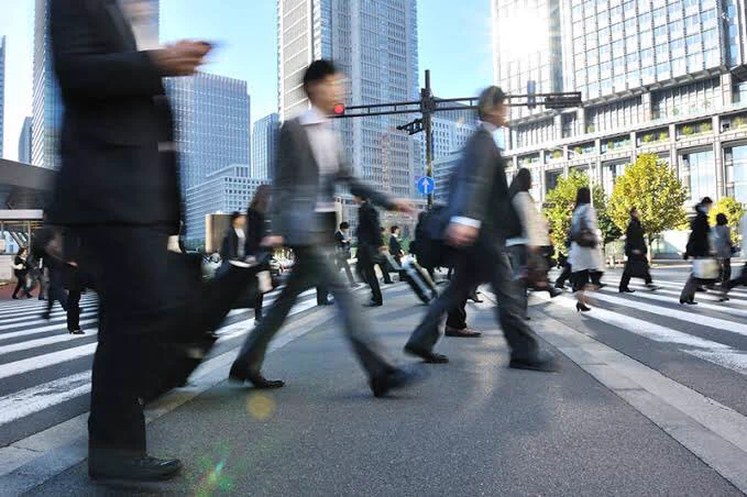 理想の通勤と現実の通勤をピカチュウで再現ｗｗ