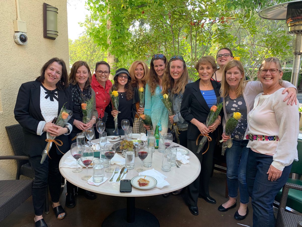 LVUSDLibraries's tweet image. Thank you @colvoppresident ❤️ We love our #LibrarySquad (not all pictured) #lvusd