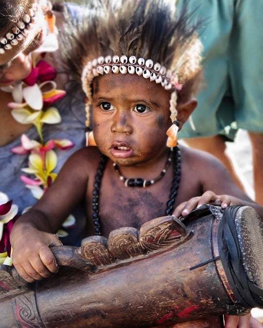 Liklik  #png Pikinini 💓💓, always remember where you came from.  @fuzzyangel Beauty lies in diversity .
.
.
.
#babycute #babys #raveculture #babylove #rootsandculture #babyme #baby #darkroots  #culturetrip #cultures #tribes #unconditionedroots #cultur… bit.ly/2JTe5xR