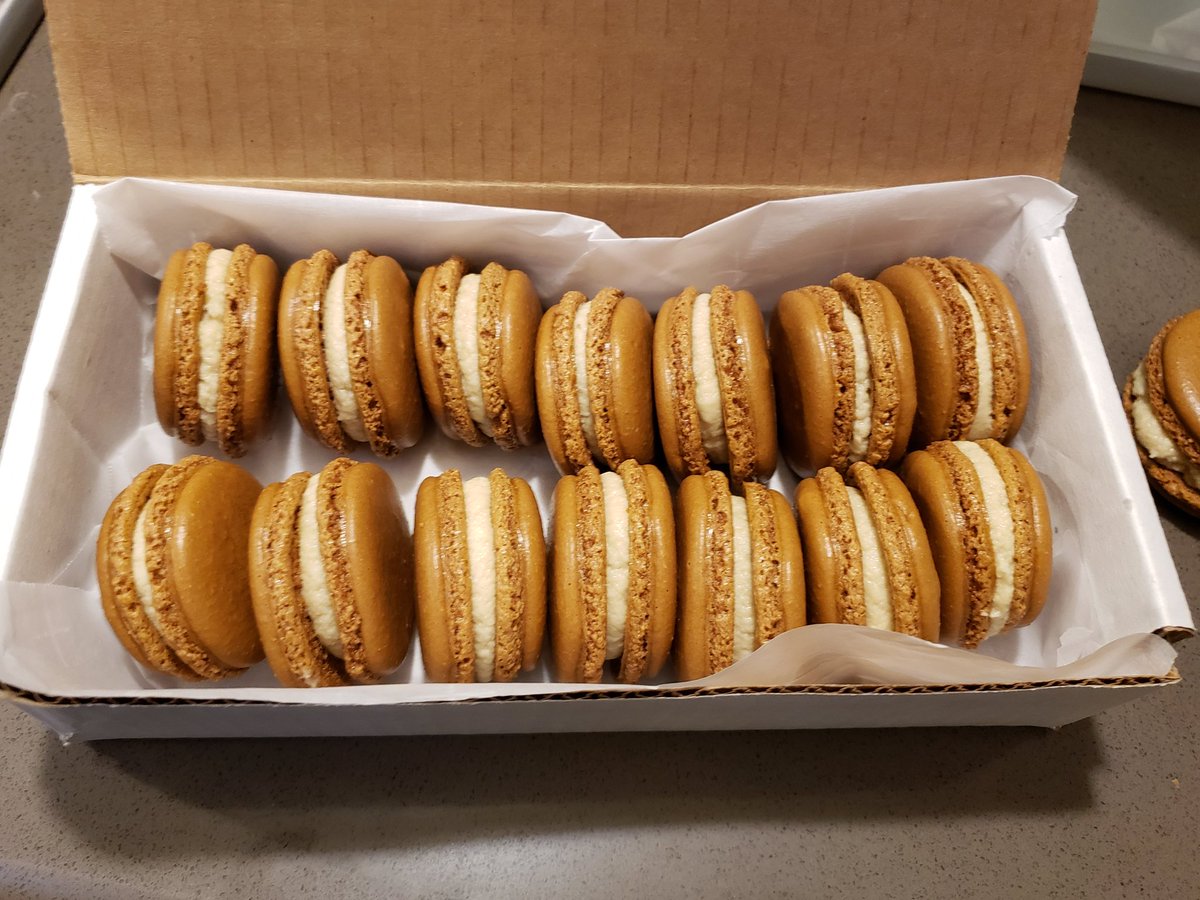 TheRealStacyES's tweet photo. Made #macarons for the night nurses! Couldn't get through this without them. Now when mom gets mad at me about something I just go tell a nurse and they whip her into shape! 🤣 #AML #BMT #StemCellsAreTheGemCells #ThankANurse https://t.co/ZSTgT85Ng3