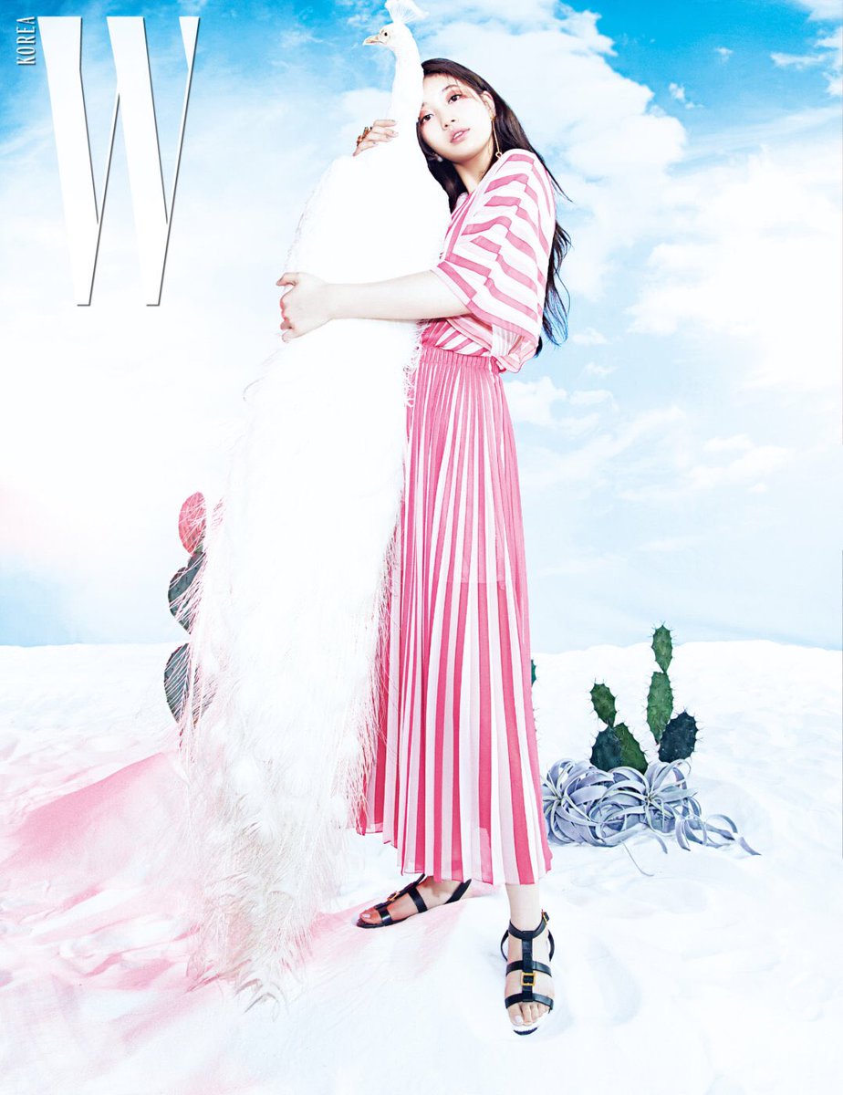 SuzyHome's tweet photo. W KOREA June issue.2019 - 2 #수지 #Suzy 
https://t.co/4hD9Ncc3dk https://t.co/CI2oK80tun