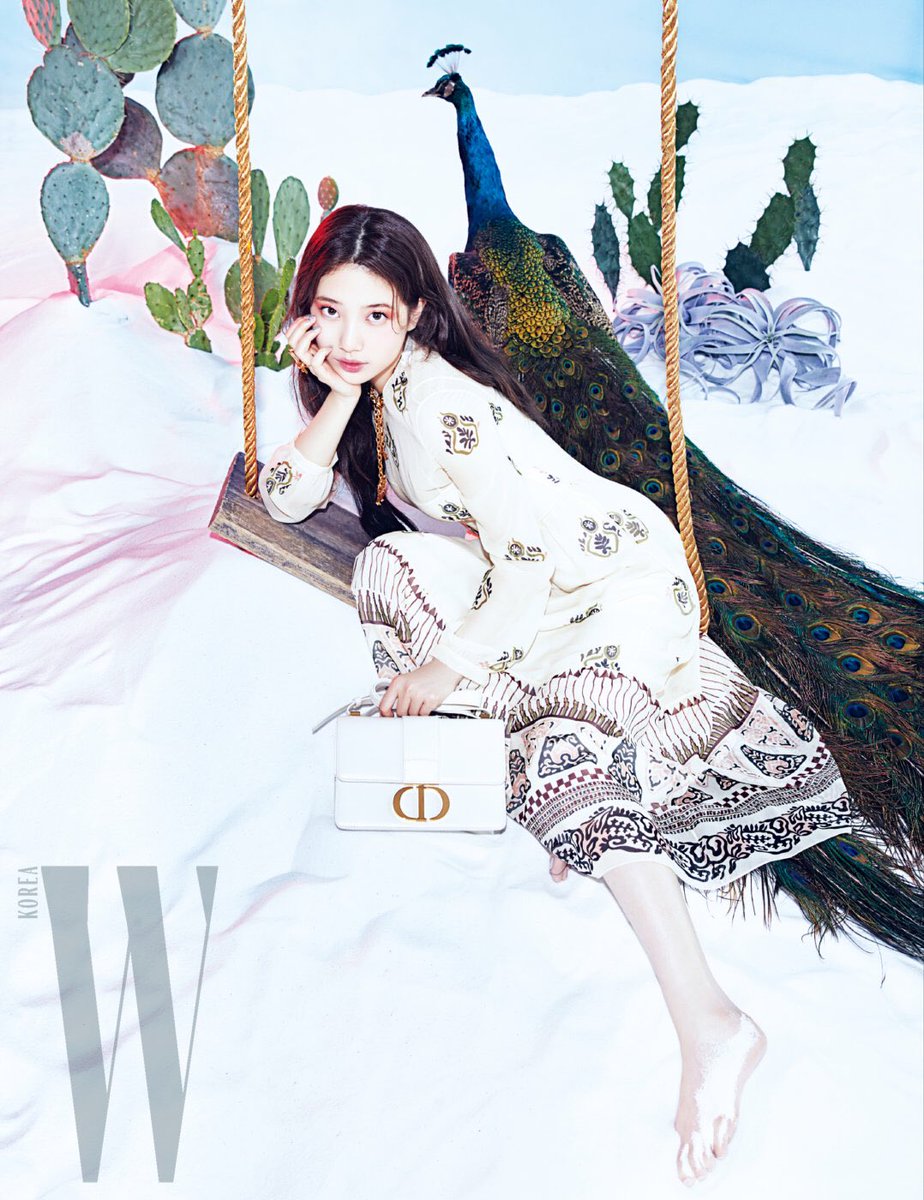 SuzyHome's tweet photo. W KOREA June issue.2019 - 2 #수지 #Suzy 
https://t.co/4hD9Ncc3dk https://t.co/CI2oK80tun