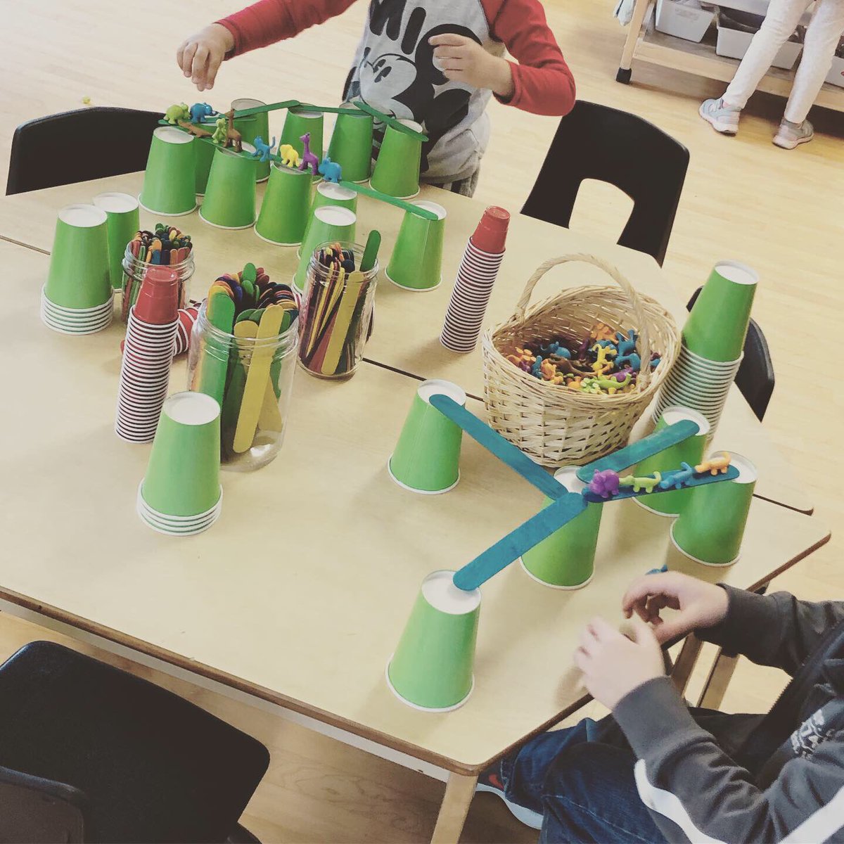 Kristin Henderson tweet media