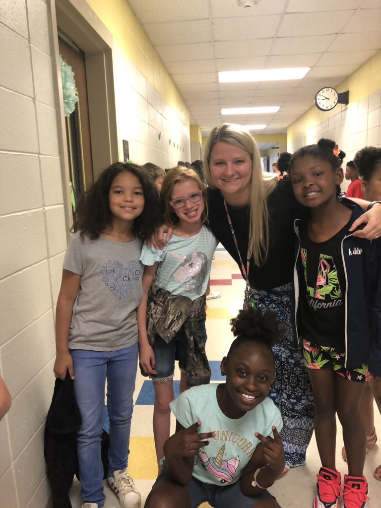 km6155's tweet photo. In this classroom we are family! https://t.co/k343a4CzrA