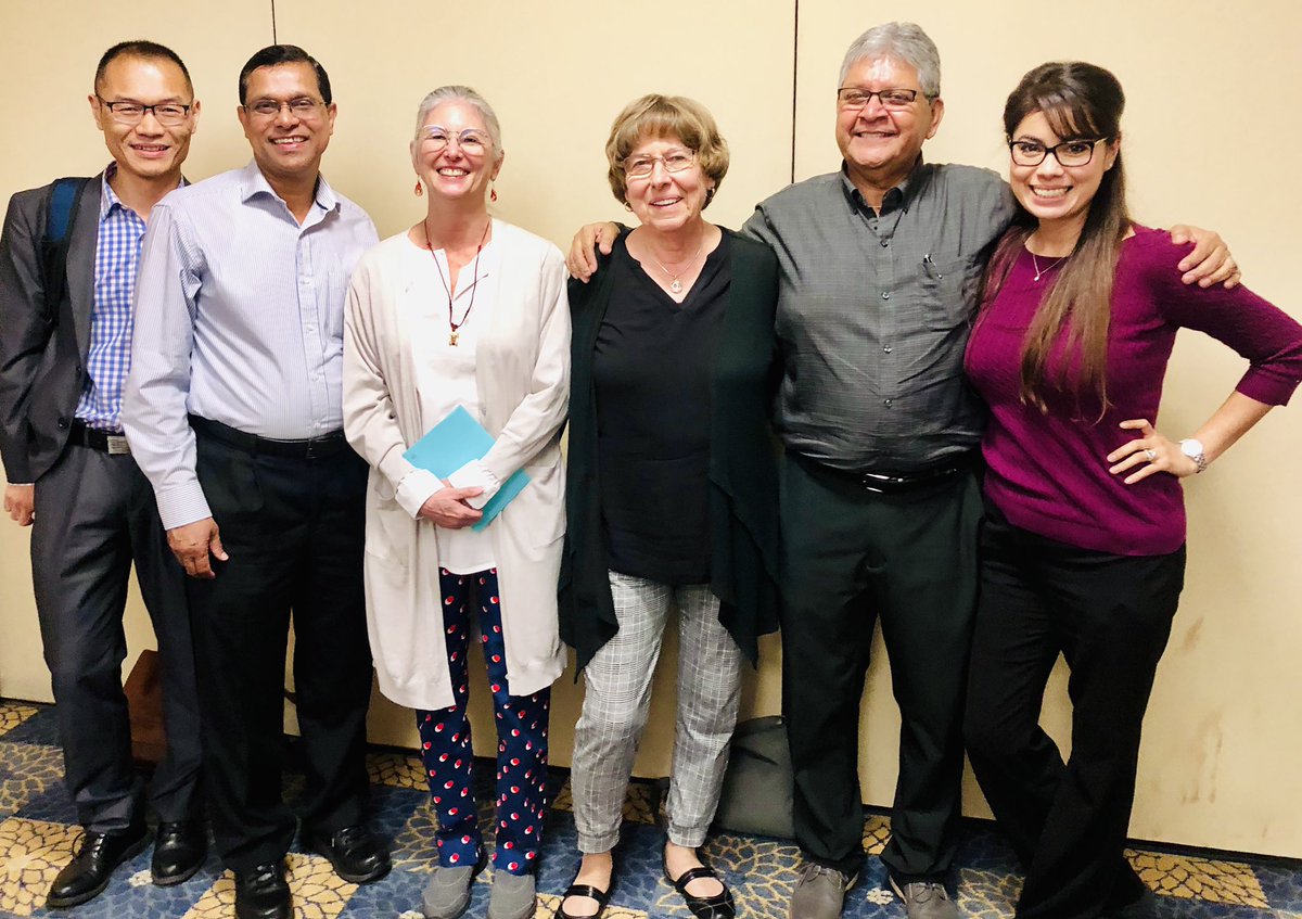 SSW_Dulce_Mejia's tweet photo. Thanks to @CSUBakersfield #MasterofSocialWork department for hosting the #FieldInstructor Appreciation Meeting and for allowing us to celebrate the retirement of some of our amazing staff. Through community engagement, systematic changes are possible! #TeamBCSD https://t.co/syxtYIl15K