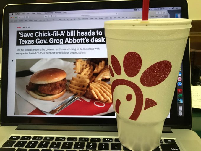 View image on Twitter