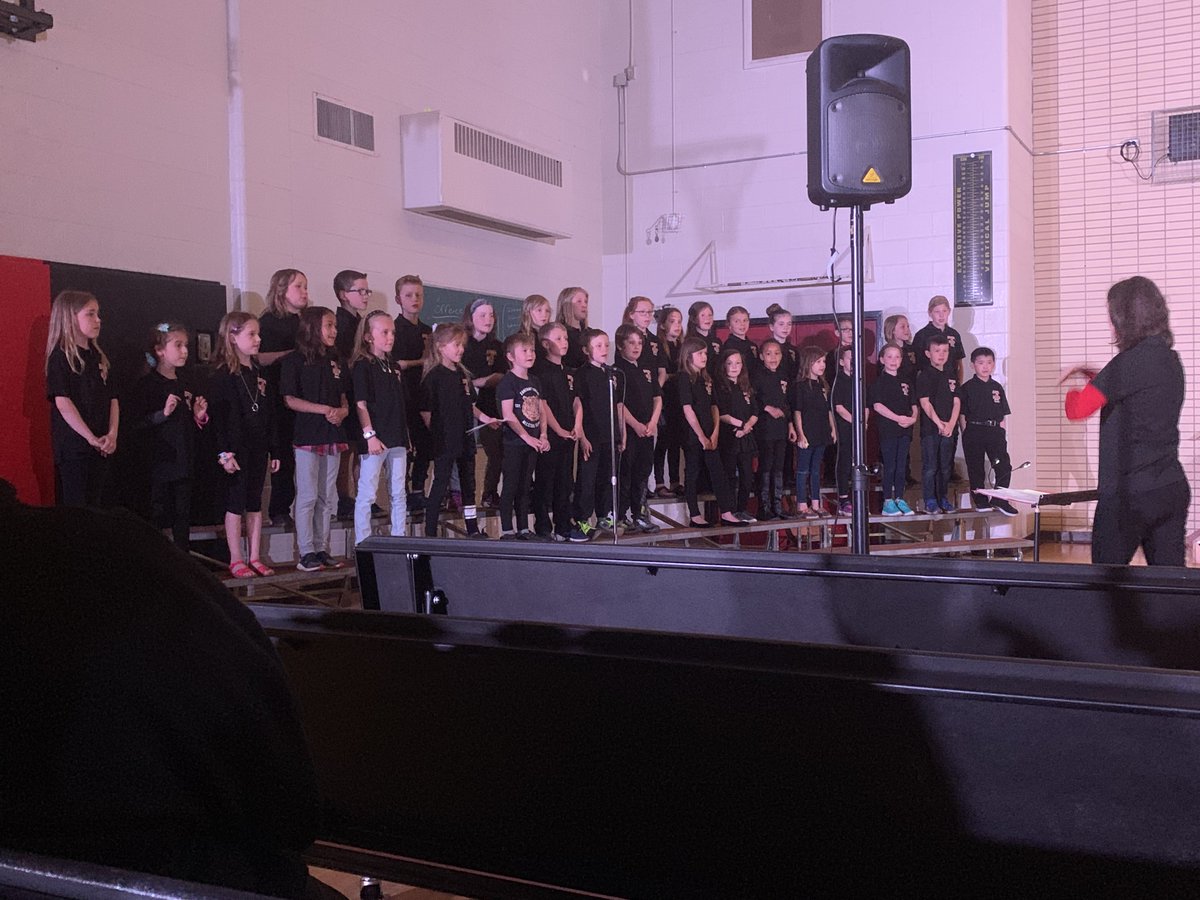 So proud of the Red Hawks Primary Choir on Tuesday at LDSS. We had lots of fun singing with <a href="/MUSICLDSS/">LDSS Music Program</a>! Thanks for having us! #tvdsbarts <a href="/riverheights11/">riverheights</a>