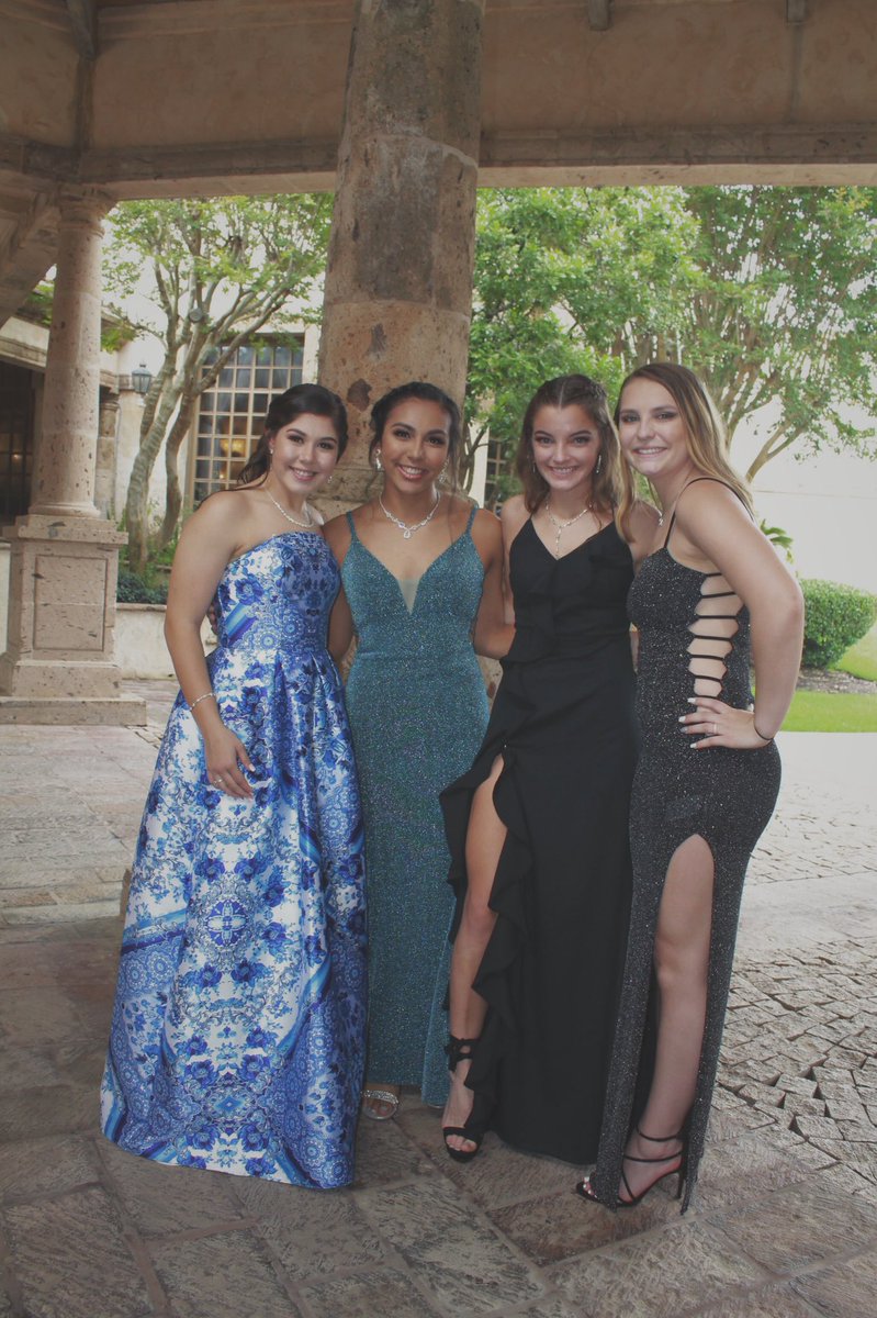 itsmarissaarias's tweet photo. we did a little something this weekend ... #prom2k19 https://t.co/NPqVgI5xeR