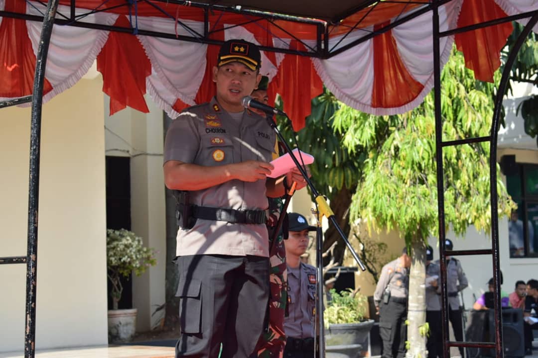 humasGrobogan's tweet photo. Apel Kebangsaan dan Gelar Pasukan Kesiapan Pengamanan Dalam Rangka Pengumuman Rekapitulasi dan Penetapan Hasil Suara Tingkat Nasional Pemilu Tahun 2019.
#groboganindah #groboganbersemi #wisatagrobogan #groboganmaju #groboganjaya #purwodadigrobogan #purwodadijateng #visitgrobogan https://t.co/Jh2nzvu6ye