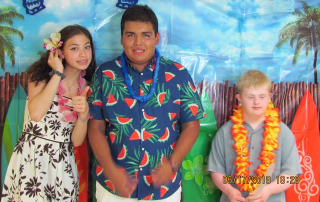 WSBuddiesClub's tweet photo. So much love for everyone who made Buddies Prom amazing🌺🌊💛 https://t.co/Zaghh7YGlV