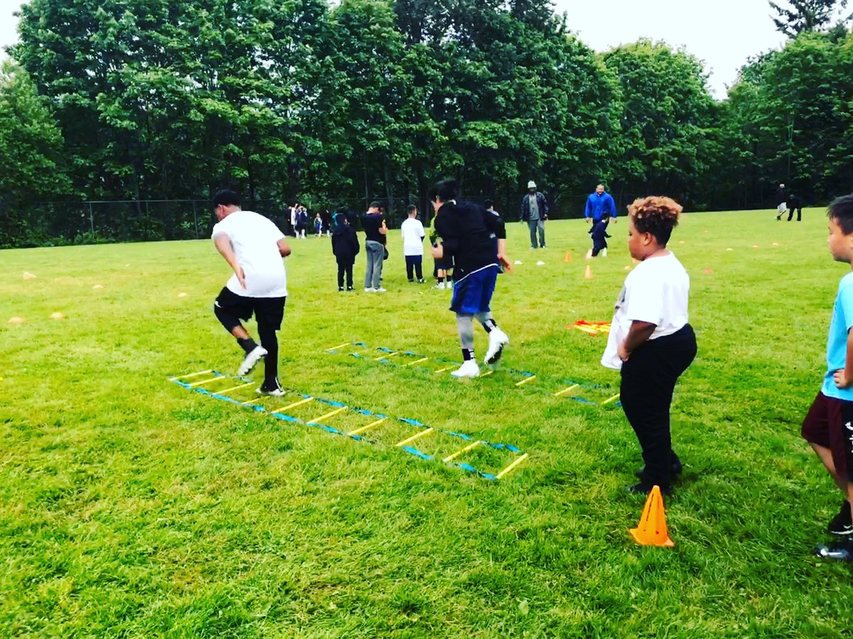 Pre-season conditioning continues this week - Tuesday and Thursday from 6:00pm - 7:30pm at the Lindbergh upper grass field. RAIN OR SHINE! #preseasontraining #youthfootball #bensonbruins