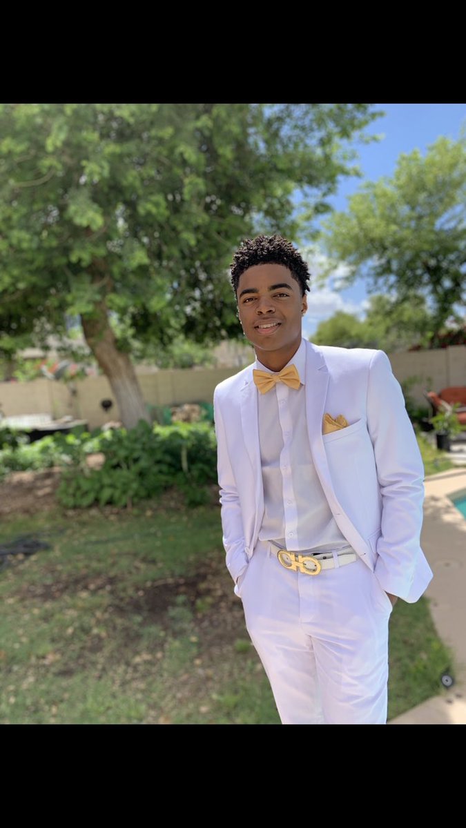 Do right and kill everything. #Prom19