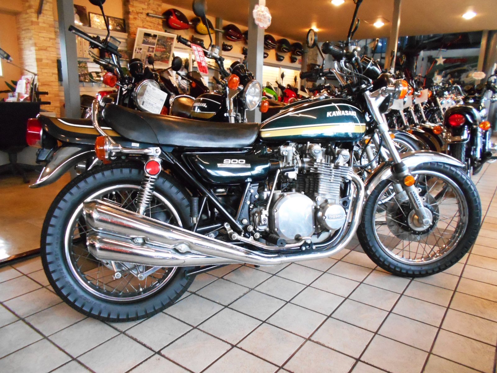 株式会社ウエマツ 1975 Kawasaki 900 Super 4 Z1b 国産絶版バイクの宝庫アメリカより 憧れのzが ウエマツへ大量入庫中 お探しのzがある方は 是非お気軽にお問合せ下さい Z1 Z1a Z1b Kz900 Kz1000 Z2 Z750f Z750d 国産絶版バイク専門店