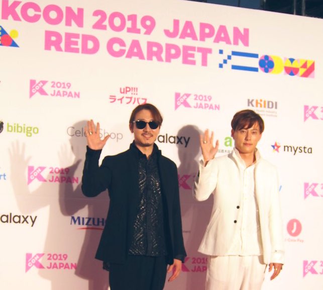 IsPadox's tweet photo. Two.Brothers!!5月17、18、19日の3日間のKCON2019無事に終了。それと、最後のレッドカーペットの参加も凄く嬉しかったです。ありがとうございました。 https://t.co/fOqKw4wZsw