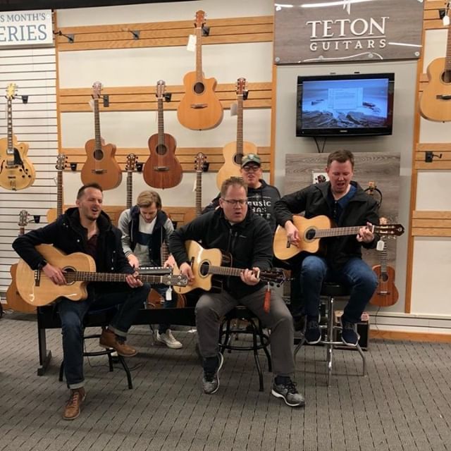 How many Musicians can we cram in for a live stream session? About Five! ⠀
Did anyone catch this on our Facebook page back in December?⠀

#nashvilletributeband #trumanbrothers #duewest #jasondeere #chadtruman #bentruman #tetonartist #tetonguitars #tetonbasecamp #tet…