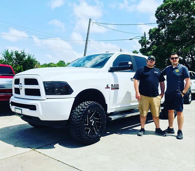 Brent and Amber from Katy, TX made it in to purchase this 2016 Dodge Ram 2500 Tradesman 4x4 Crew Cab Short Bed. Thank you guys and welcome to Everest Motors family. bit.ly/2YNv8q4 #houstonstrong #ram2500cummins #xdwheels #cumminsdiesel #whitetr… bit.ly/2HMq7pY