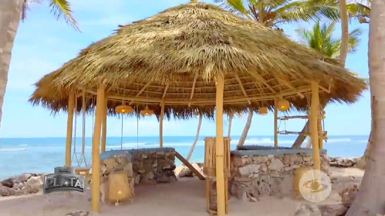 DesafioSuperR's tweet photo. #DesafíoSúperRegiones en Cap Cana 

En Playa Oro se ubicarán dos regiones, en Playa Plata estarán cuatro equipos y en Playa Bronce se quedarán las últimas cuatro regiones 

#Desafio https://t.co/X0B7uPe6Au