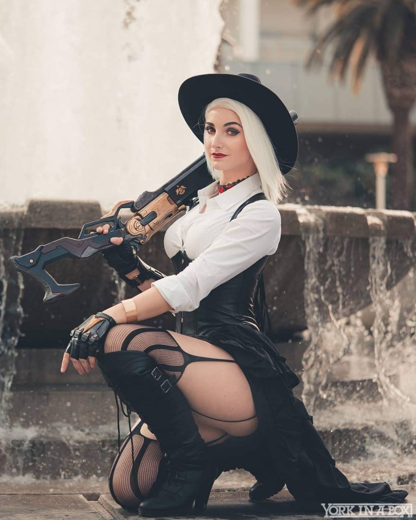 “Персонаж: Ashe
Фэндом: Overwatch
Косплеер: Kate (inst: hel...