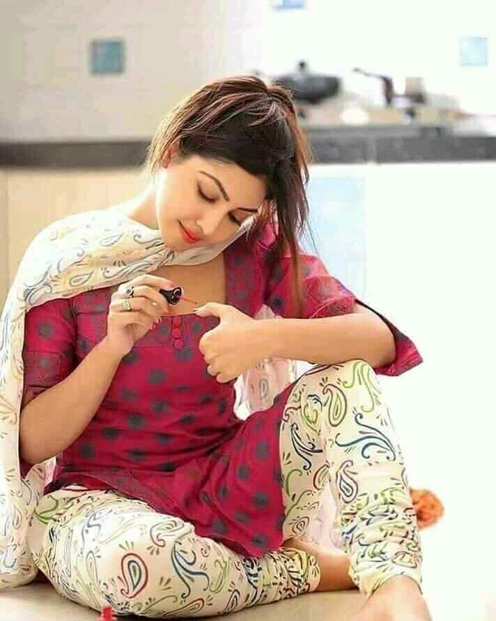 NehasyaPRIYADA1's tweet photo. Happy Tuesday. https://t.co/haV9Wf7wkW