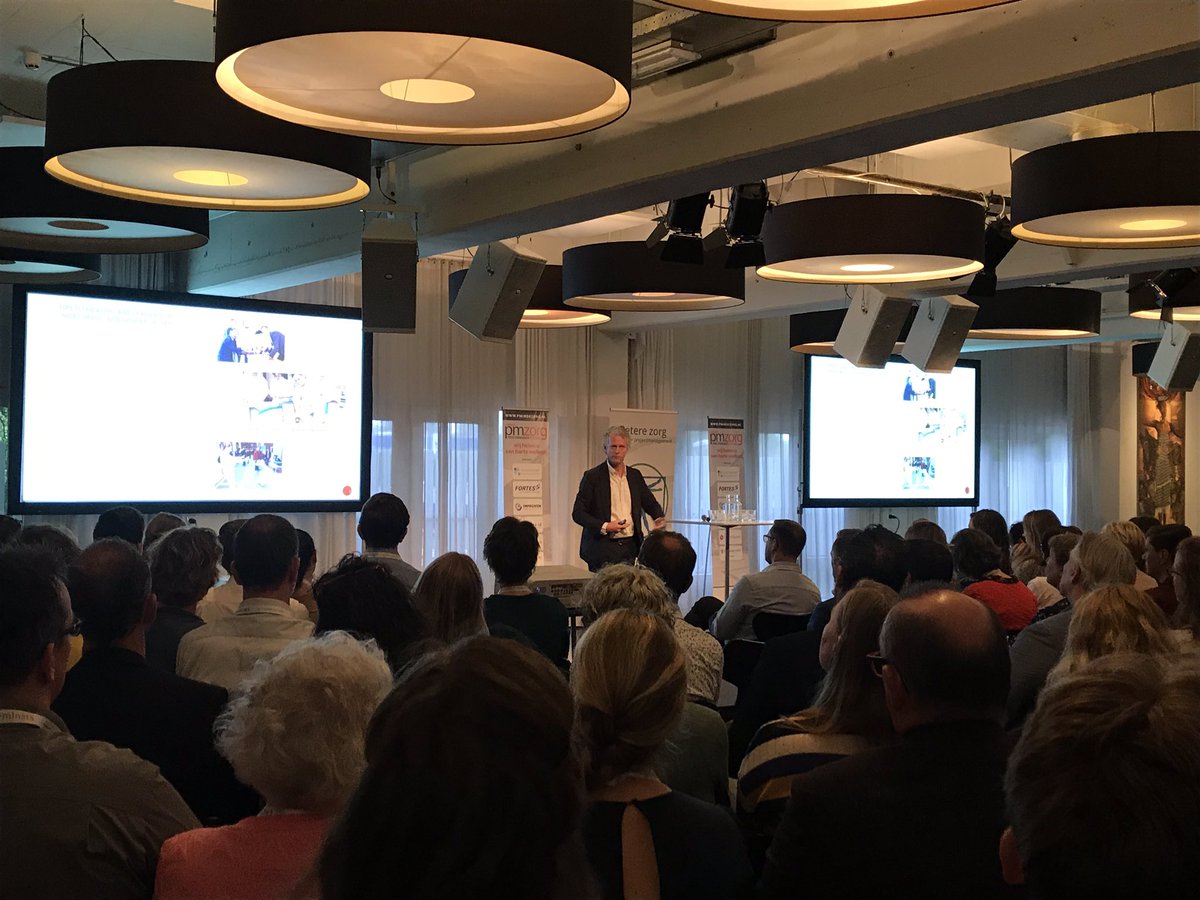 Dagvoorzitter Jan Christiaan Huijsman opent de dag #pmindezorg