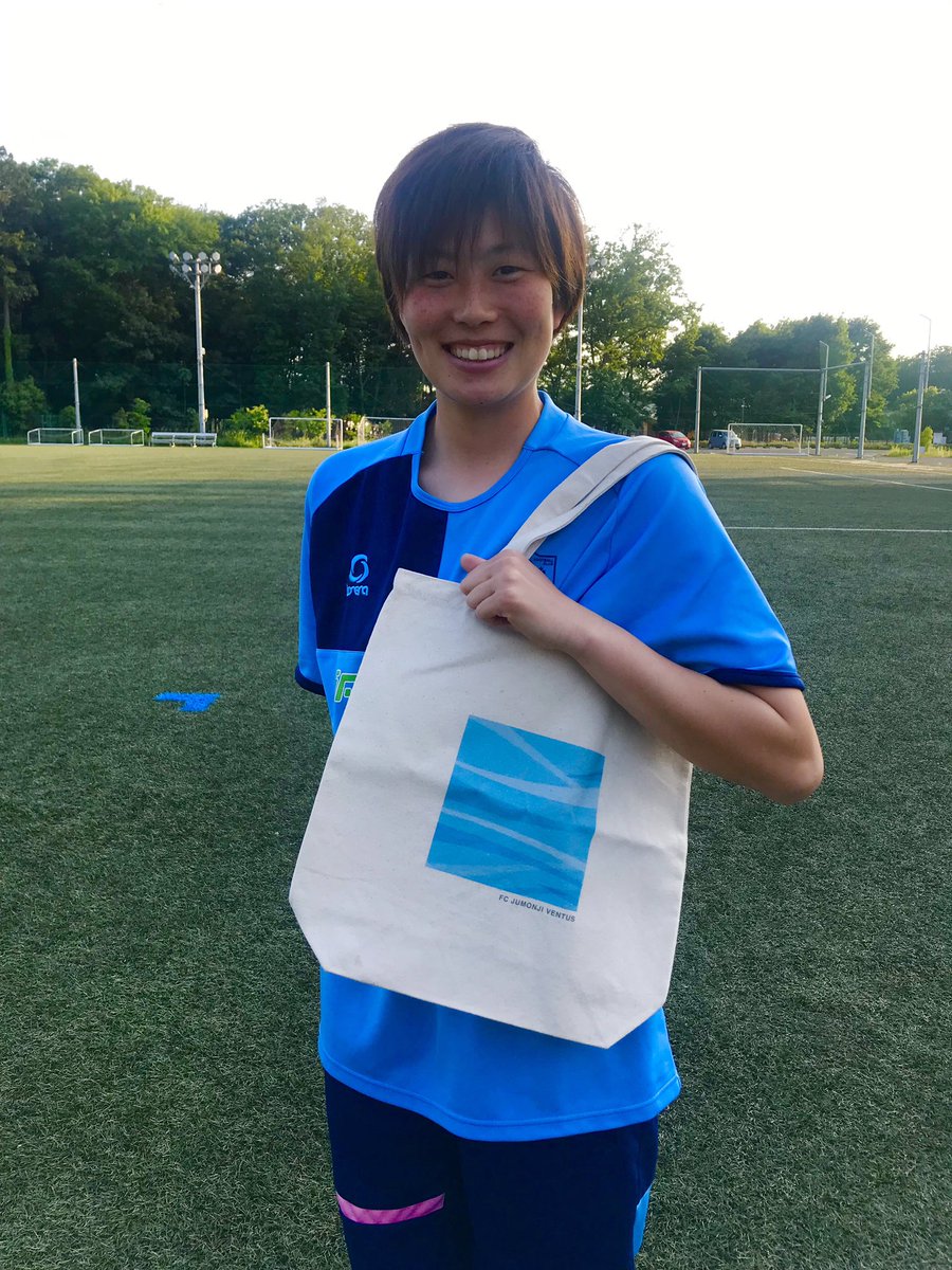 fcjumonjiventus's tweet photo. この度、FC十文字VENTUSのトートバッグが完成いたしました。

VENTUSトートバッグ
価格:2,000円（税込）
サイズ:360×370

ご購入希望の方は以下までご連絡ください。
j-sports@jumonji-u.ac.jp

よろしくお願いします。

#fc十文字ventus https://t.co/90UNkEFaod