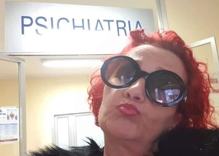 SpiritoSfranto's tweet photo. Sul curriculum: "Ottima resistenza allo stress".

Realtà: https://t.co/ChaLVGujSE
