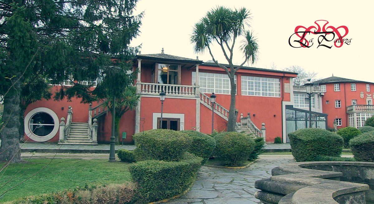 Déjate seducir por el paladar.
Regálate ese momento a la mesa que todos nos merecemos🥰🥰🥰🥰
Desde Grupo La Palloza os deseamos un buen día!!
#GrupoLaPalloza #MencíaMencía #LaPalloza
#comerenLugo #CasaBalbina